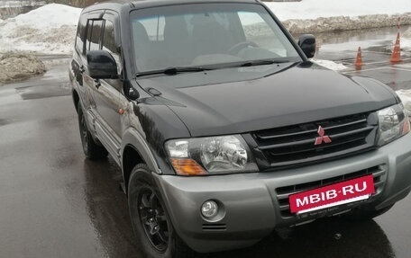 Mitsubishi Pajero III рестайлинг, 2000 год, 1 000 000 рублей, 10 фотография