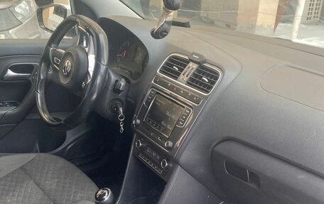 Volkswagen Polo VI (EU Market), 2018 год, 720 000 рублей, 5 фотография