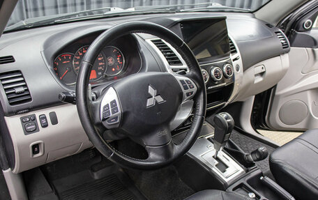 Mitsubishi Pajero Sport II рестайлинг, 2014 год, 1 849 000 рублей, 16 фотография