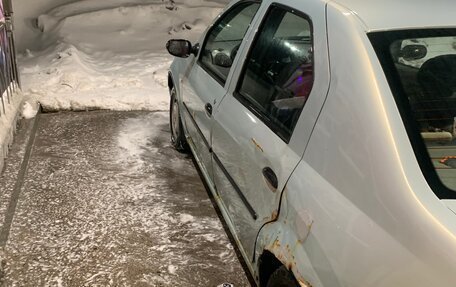 Renault Logan I, 2005 год, 160 000 рублей, 2 фотография