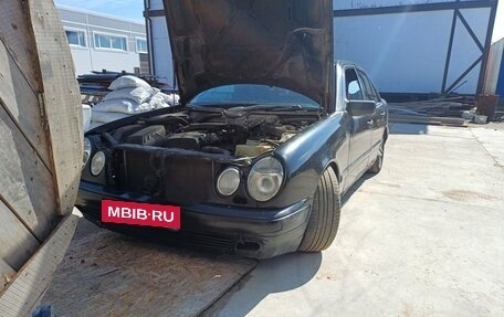 Mercedes-Benz E-Класс, 1999 год, 250 000 рублей, 12 фотография