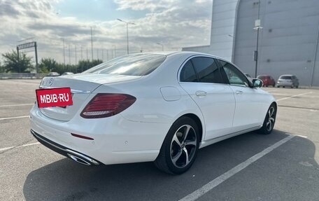 Mercedes-Benz E-Класс, 2016 год, 2 300 000 рублей, 5 фотография