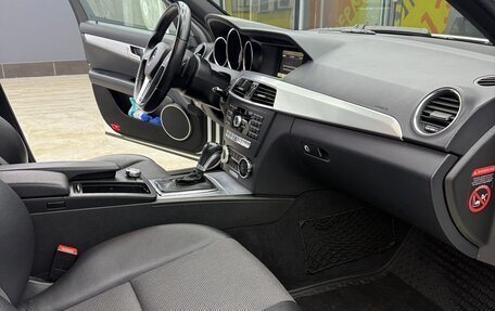 Mercedes-Benz C-Класс, 2012 год, 1 850 000 рублей, 19 фотография