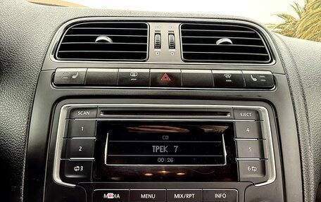 Volkswagen Polo VI (EU Market), 2015 год, 810 000 рублей, 10 фотография