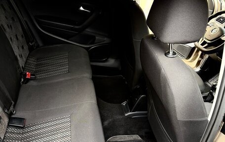 Volkswagen Polo VI (EU Market), 2015 год, 810 000 рублей, 11 фотография