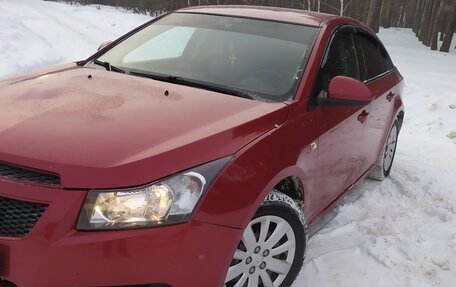 Chevrolet Cruze II, 2011 год, 689 000 рублей, 9 фотография