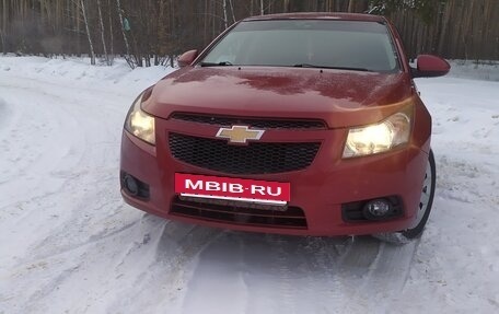 Chevrolet Cruze II, 2011 год, 689 000 рублей, 7 фотография