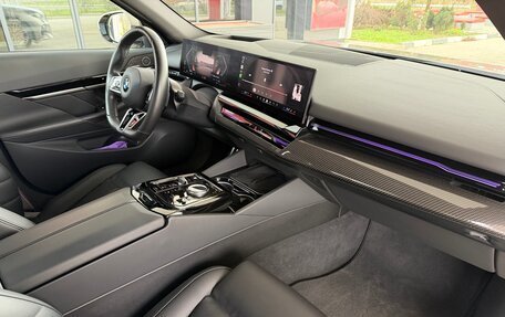 BMW 5 серия, 2023 год, 7 400 000 рублей, 15 фотография