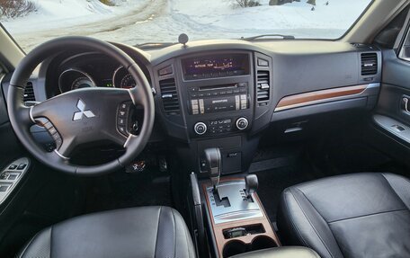 Mitsubishi Pajero IV, 2008 год, 1 570 000 рублей, 10 фотография