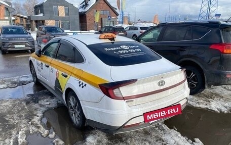 Hyundai Sonata VIII, 2020 год, 1 350 000 рублей, 3 фотография