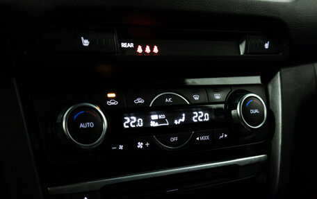 Mazda 6, 2016 год, 1 349 700 рублей, 17 фотография