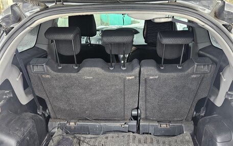 Toyota Yaris III рестайлинг, 2010 год, 750 000 рублей, 6 фотография