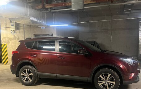 Toyota RAV4, 2017 год, 2 000 000 рублей, 7 фотография