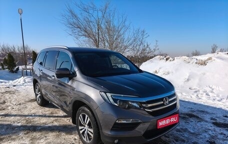 Honda Pilot III рестайлинг, 2016 год, 3 500 000 рублей, 1 фотография