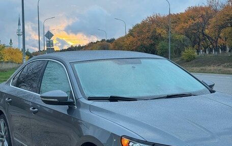 Volkswagen Passat B8 рестайлинг, 2016 год, 1 980 000 рублей, 10 фотография