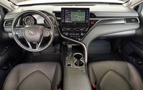 Toyota Camry, 2021 год, 3 550 000 рублей, 17 фотография