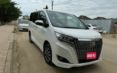 Toyota Esquire I, 2020 год, 2 400 000 рублей, 1 фотография