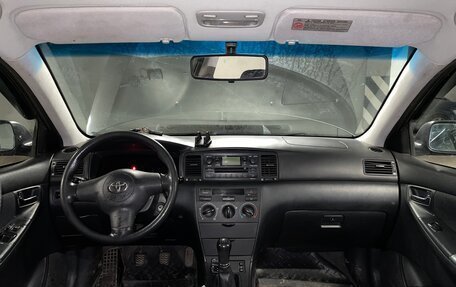 Toyota Corolla, 2004 год, 650 000 рублей, 9 фотография