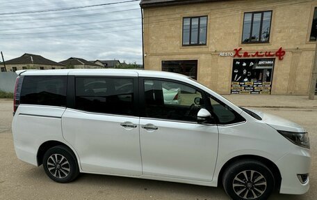 Toyota Esquire I, 2020 год, 2 400 000 рублей, 3 фотография