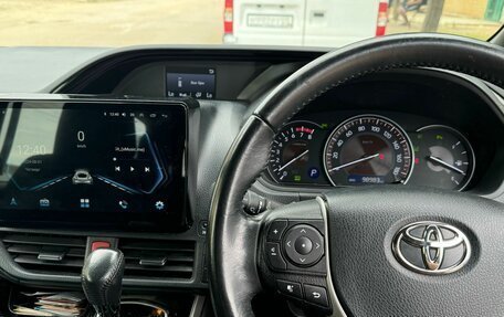 Toyota Esquire I, 2020 год, 2 400 000 рублей, 8 фотография