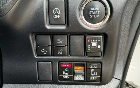 Toyota Esquire I, 2020 год, 2 400 000 рублей, 11 фотография