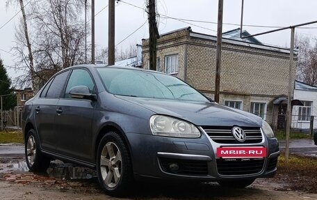 Volkswagen Jetta VI, 2008 год, 655 000 рублей, 4 фотография