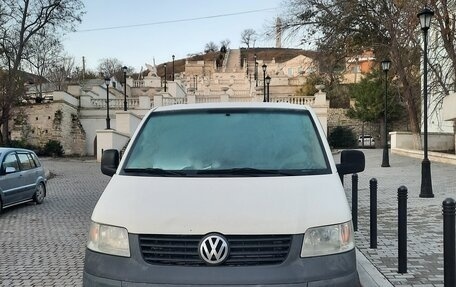 Volkswagen Transporter T5 рестайлинг, 2005 год, 700 000 рублей, 2 фотография