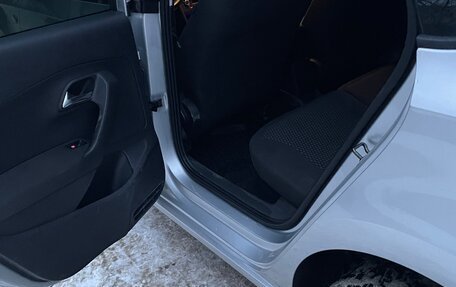 Volkswagen Polo VI (EU Market), 2012 год, 740 000 рублей, 3 фотография