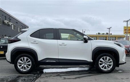 Toyota Yaris Cross, 2021 год, 1 553 000 рублей, 4 фотография