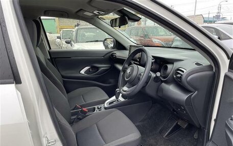 Toyota Yaris Cross, 2021 год, 1 553 000 рублей, 8 фотография