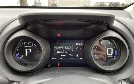 Toyota Yaris Cross, 2021 год, 1 553 000 рублей, 12 фотография