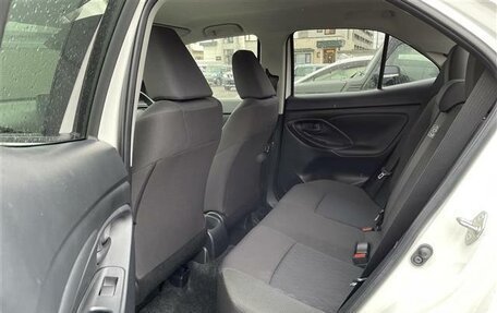 Toyota Yaris Cross, 2021 год, 1 553 000 рублей, 15 фотография