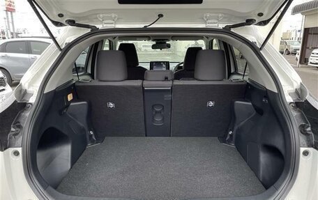 Toyota Yaris Cross, 2021 год, 1 553 000 рублей, 19 фотография