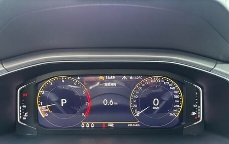 Volkswagen T-Roc I, 2022 год, 1 652 000 рублей, 10 фотография