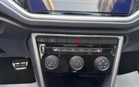 Volkswagen T-Roc I, 2022 год, 1 652 000 рублей, 14 фотография