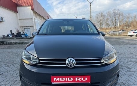 Volkswagen Touran III, 2020 год, 1 850 000 рублей, 3 фотография