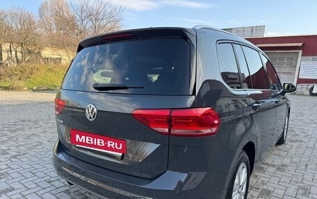 Volkswagen Touran III, 2020 год, 1 850 000 рублей, 7 фотография