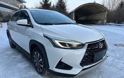 Toyota Yaris XP150 рестайлинг, 2022 год, 1 335 000 рублей, 1 фотография