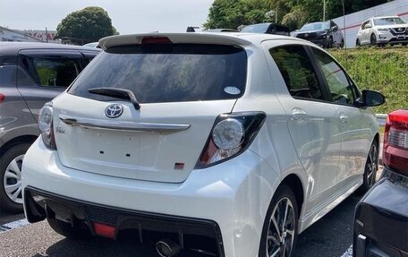 Toyota Vitz, 2019 год, 982 000 рублей, 4 фотография