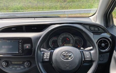 Toyota Vitz, 2019 год, 982 000 рублей, 9 фотография