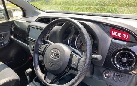 Toyota Vitz, 2019 год, 982 000 рублей, 7 фотография