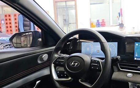 Hyundai Elantra, 2022 год, 1 620 000 рублей, 7 фотография