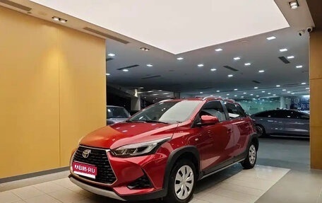 Toyota Yaris XP150 рестайлинг, 2022 год, 1 211 123 рублей, 1 фотография