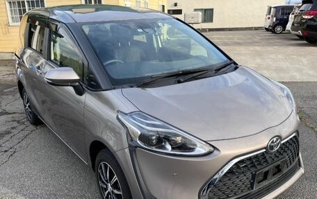 Toyota Sienta II, 2021 год, 1 342 000 рублей, 4 фотография