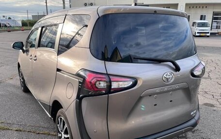 Toyota Sienta II, 2021 год, 1 342 000 рублей, 8 фотография