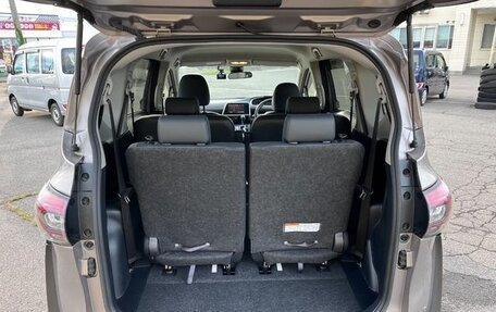 Toyota Sienta II, 2021 год, 1 342 000 рублей, 31 фотография