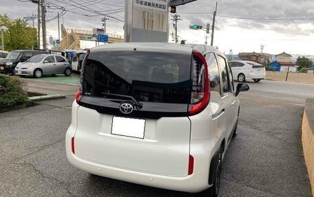 Toyota Sienta, 2022 год, 1 597 000 рублей, 4 фотография