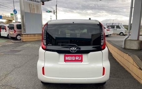 Toyota Sienta, 2022 год, 1 597 000 рублей, 5 фотография
