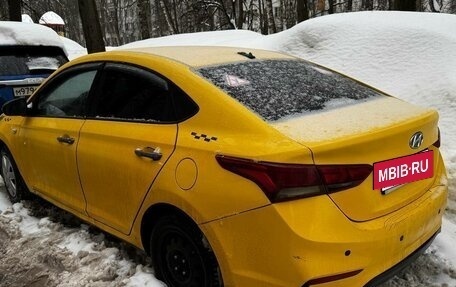 Hyundai Solaris II рестайлинг, 2018 год, 570 000 рублей, 2 фотография