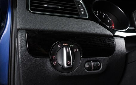 Volkswagen Jetta VI, 2018 год, 1 489 000 рублей, 12 фотография